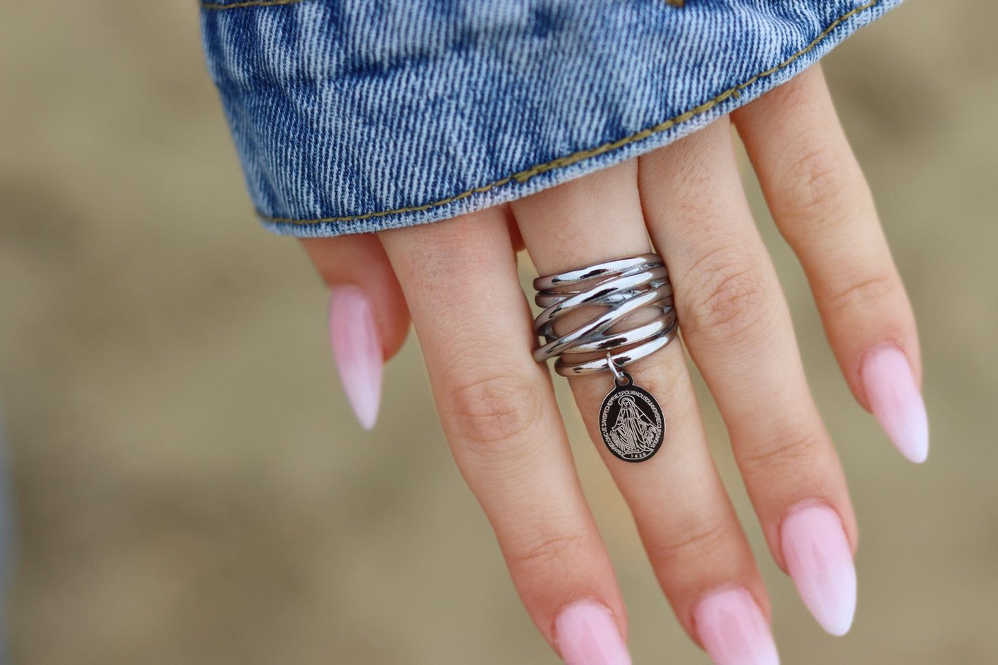 Bague entrelacée Vierge Miraculeuse