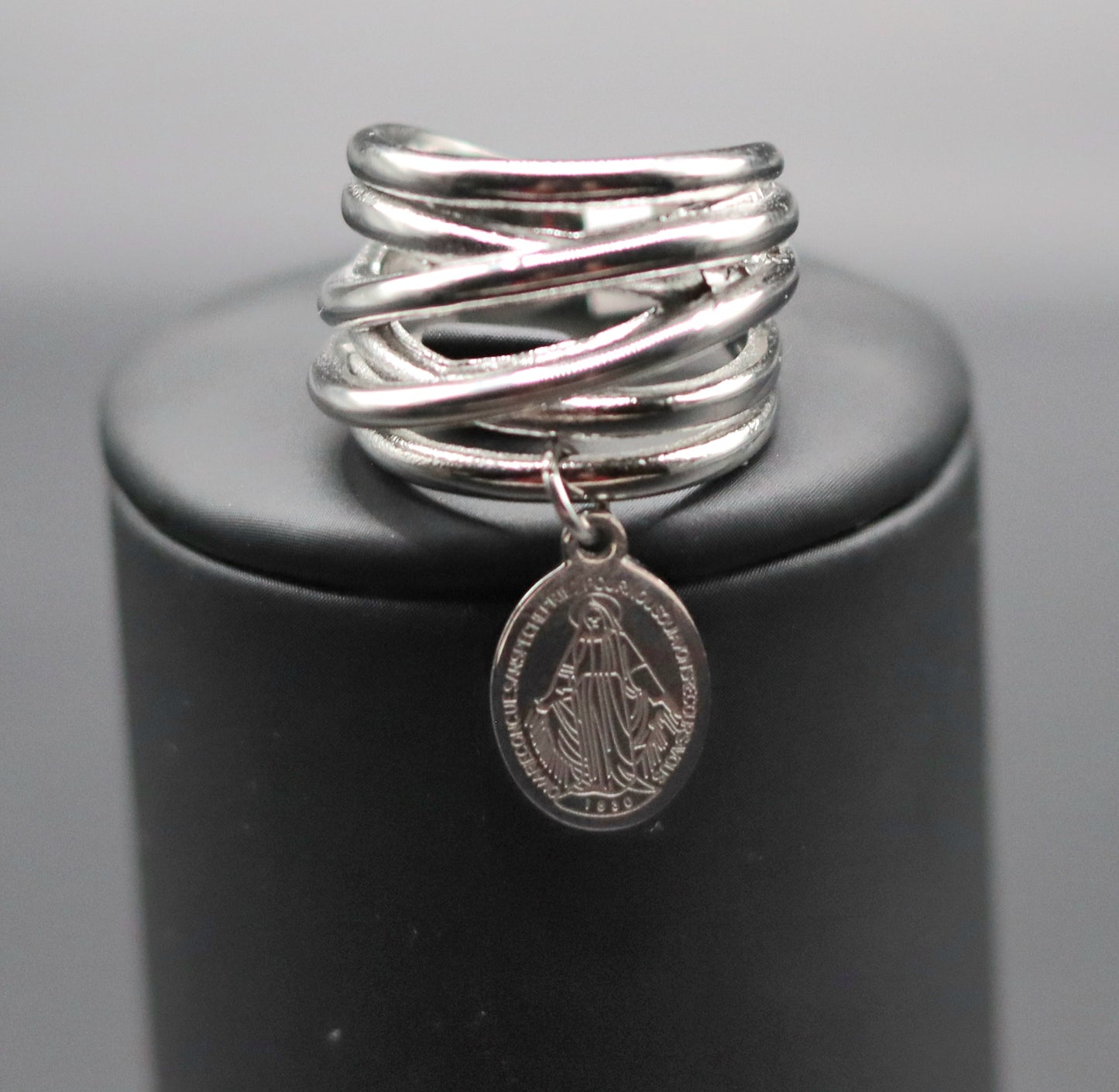 Bague entrelacée dorée ou argentée avec médaille Vierge Miraculeuse