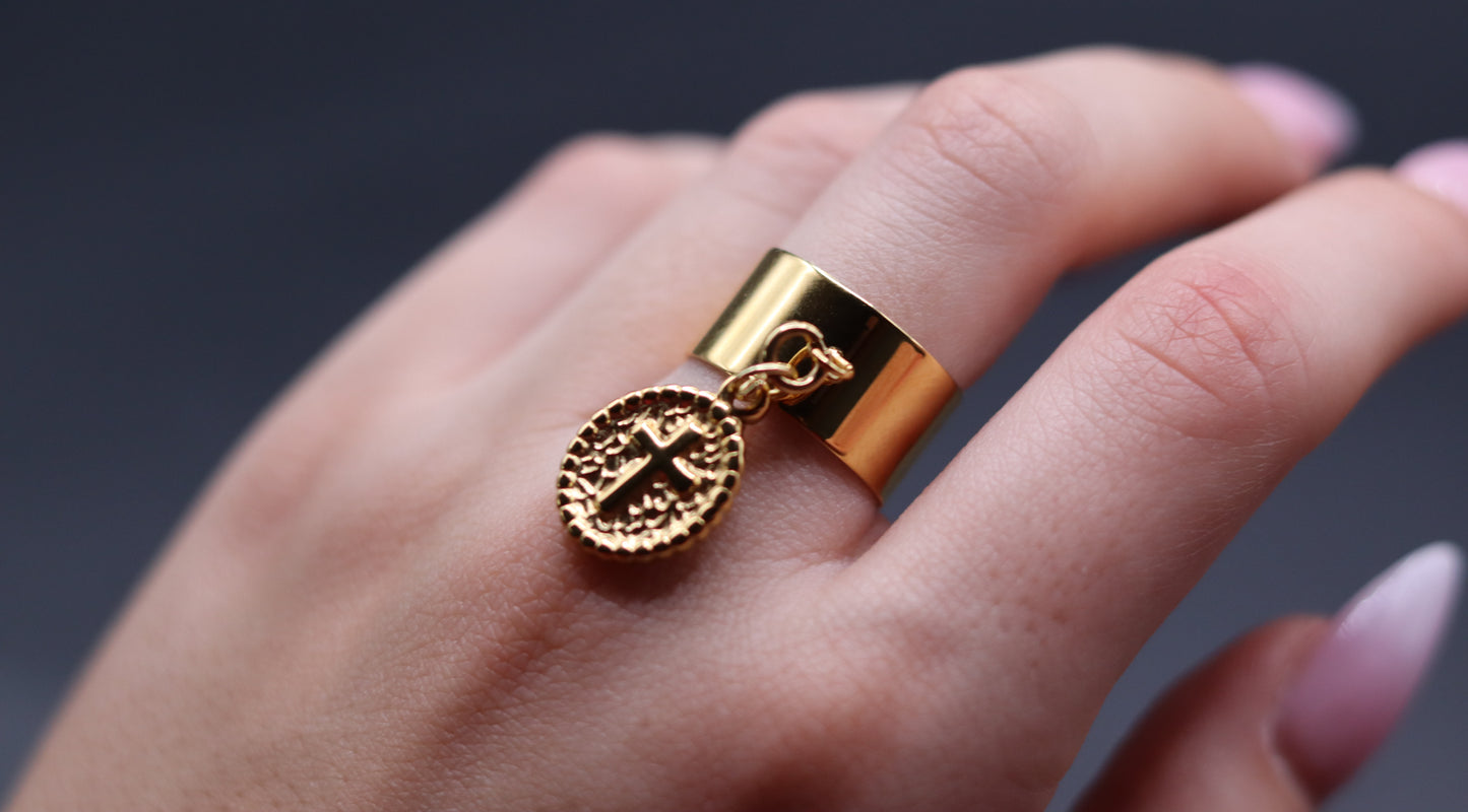 Bague dorée ou argentée ouverte ajustable avec médaille Croix amovible