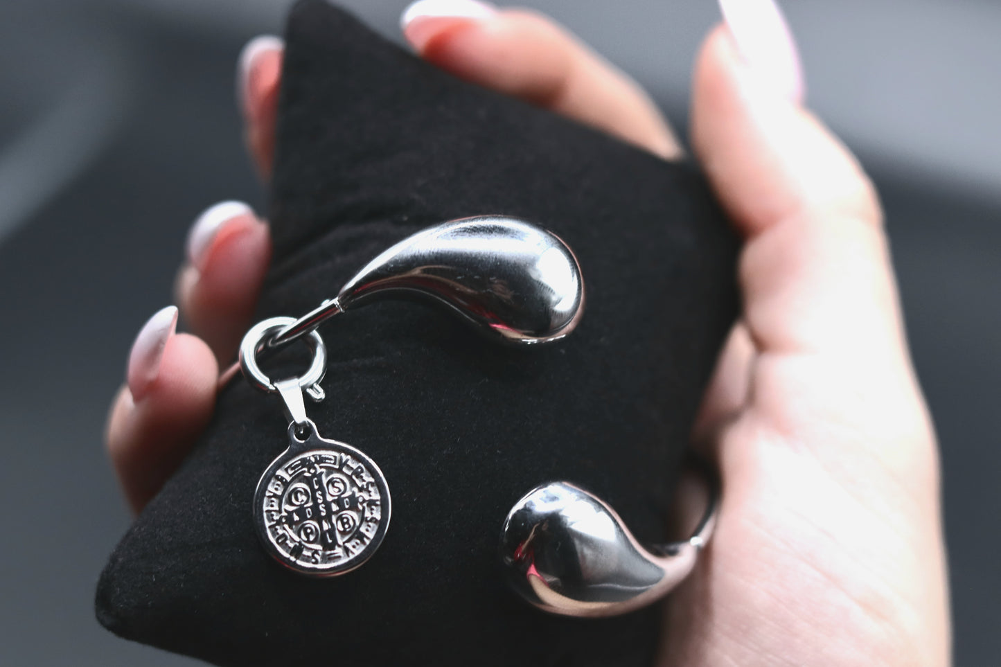 Bracelet JONC argenté "TOI & MOI" ajustable pendentif amovible médaille Saint-Benoît