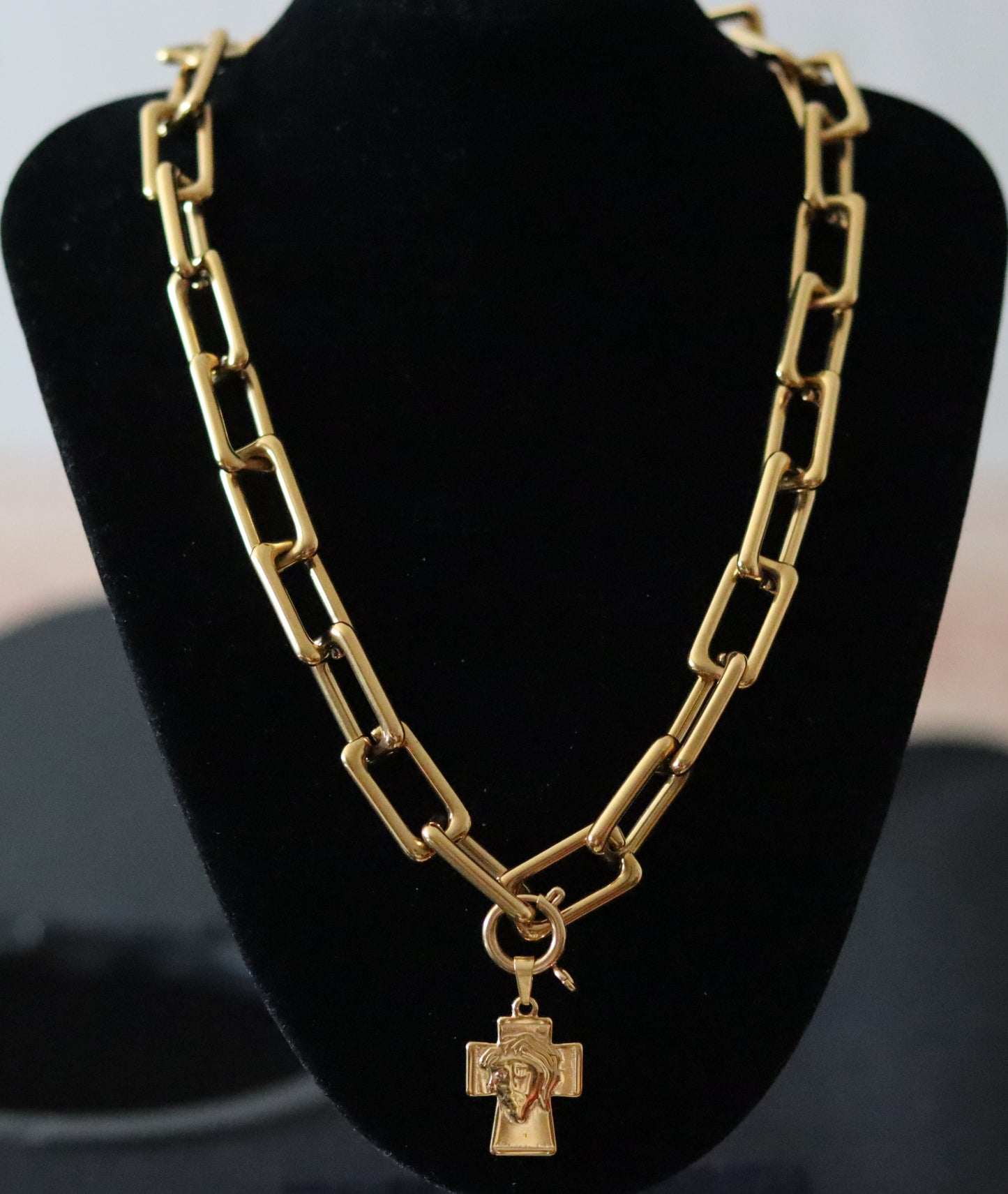 Chaîne avec pendentif Croix Christ