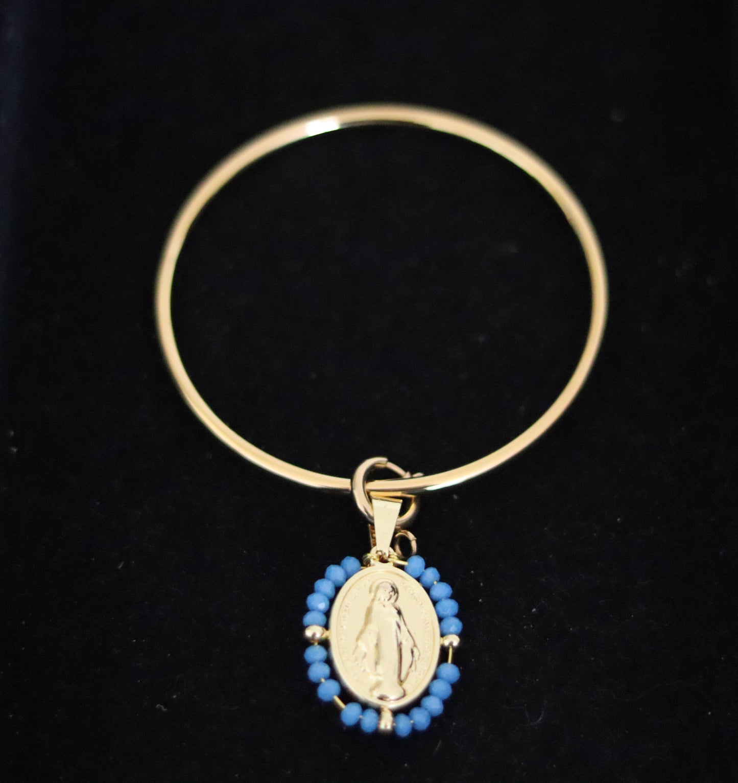 Bracelet jonc avec pendentif amovible médaille Vierge Miraculeuse entourage perles