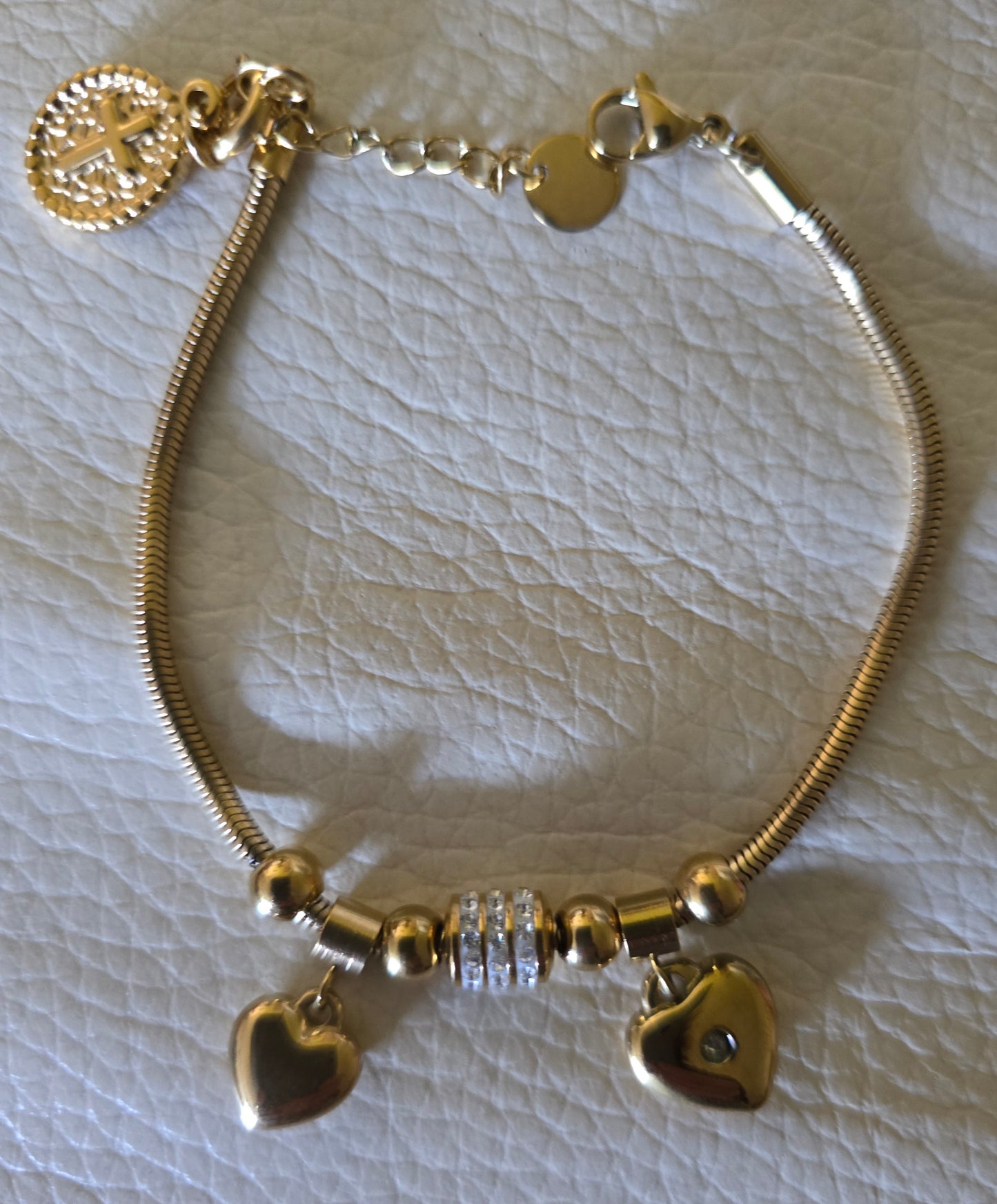 Bracelet motifs zircons pampilles 2 cœurs et médaille Croix amovible