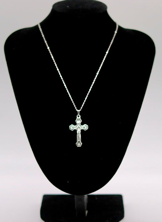 Chaîne avec pendentif Croix Christ